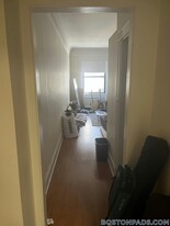 62 Boylston St, Unit 710 in Boston, MA - Building Photo
