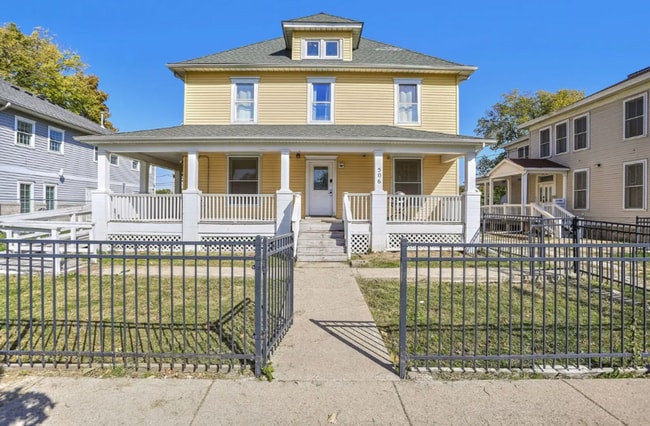 property at 506 E Church St