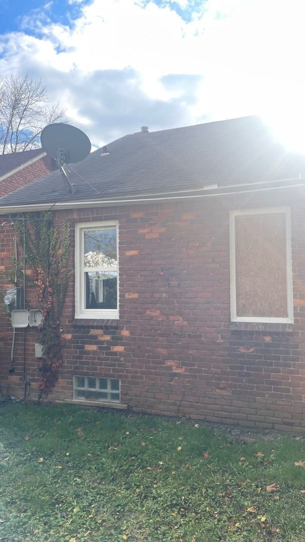 property at 10498 Merlin St