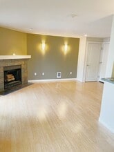 15132 NE 82nd St in Redmond, WA - Building Photo - Building Photo