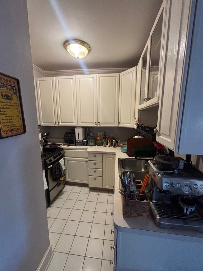 property at 2733 Girard Ave S