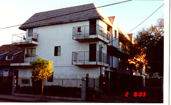 645 W 23rd St in Los Angeles, CA - Building Photo