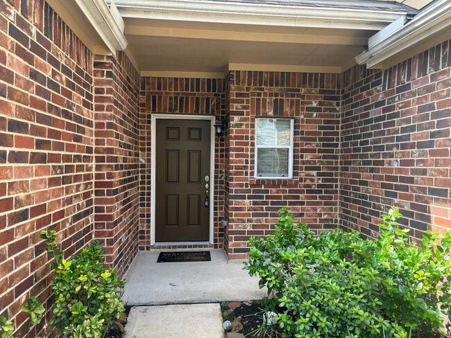 8307 Greys Ln in Houston, TX - Building Photo - Building Photo