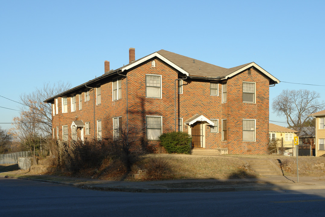 801 N Marsalis Ave in Dallas, TX - Foto de edificio