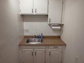 412 W Saginaw St in Lansing, MI - Building Photo - Building Photo
