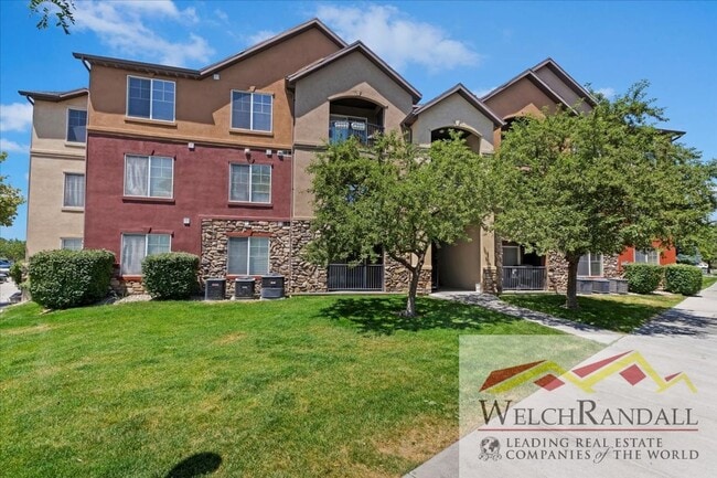 372 S 930 W in Pleasant Grove, UT - Building Photo - Building Photo