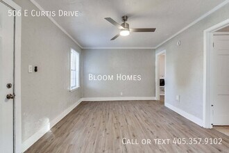506 E Curtis Dr in Midwest City, OK - Building Photo - Building Photo