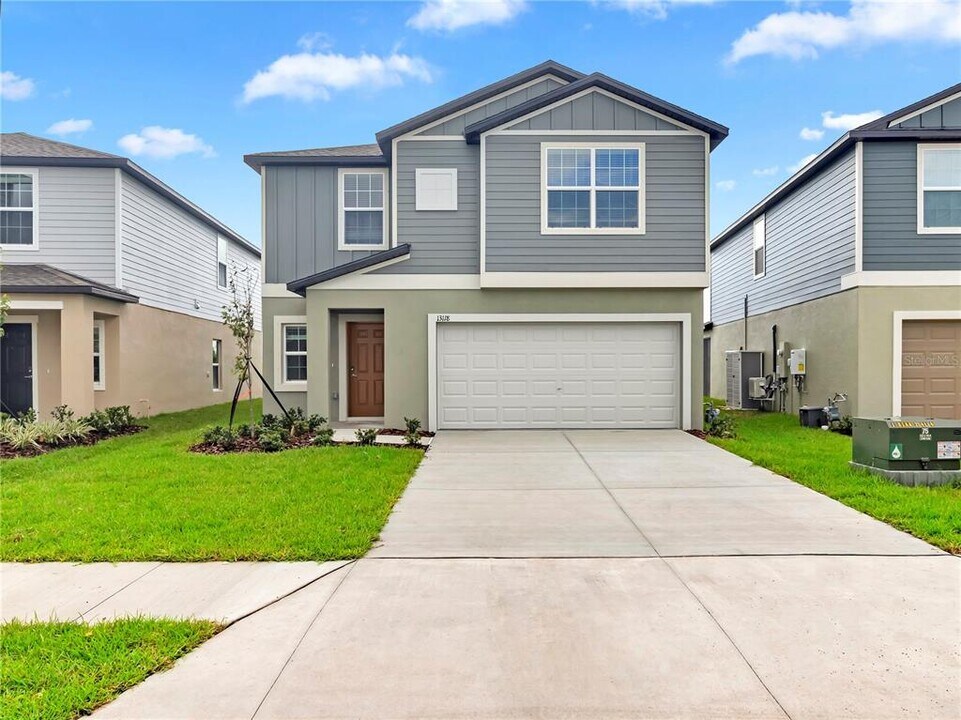 13118 EMPRESS JEWEL Trl in Parrish, FL - Building Photo