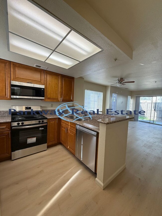 8938 Arlingdale Way in Spring Valley, CA - Building Photo - Building Photo