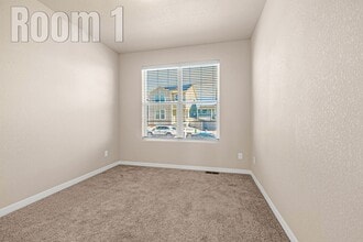 5168 Roundhouse Dr in Colorado Springs, CO - Foto de edificio - Building Photo