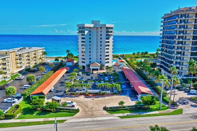 600 Ocean Dr in Juno Beach, FL - Building Photo - Building Photo