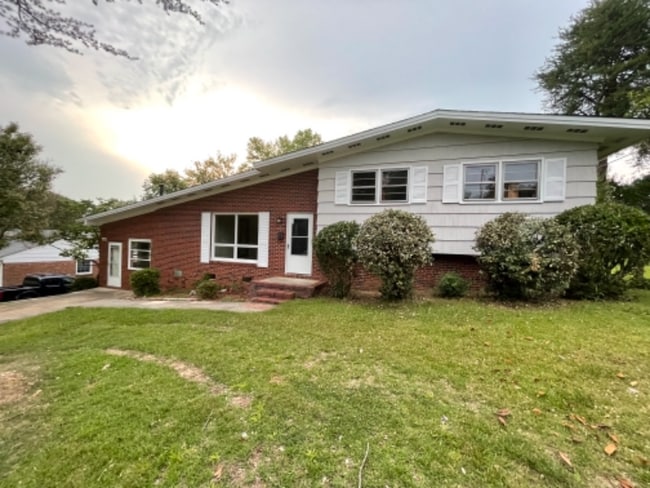 property at 2634 Berkley Rd
