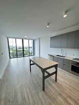111 NW 27th St, Unit A1 in Miami, FL - Building Photo