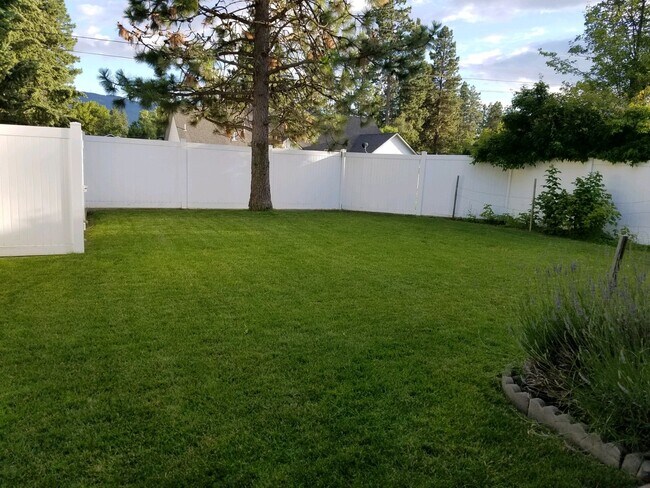 119 W 23rd Ave in Post Falls, ID - Building Photo - Building Photo