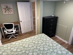 31 State St, Unit B in Portland, ME - Foto de edificio - Building Photo