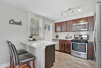 5068 N Parkside Ave in Chicago, IL - Building Photo - Building Photo