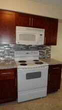 9999 Summerbreeze Dr, Unit 1007 in Sunrise, FL - Building Photo - Building Photo