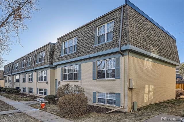 9434 E Girard Ave in Denver, CO - Building Photo