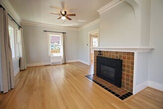 6435 NE Cleveland Ave in Portland, OR - Building Photo - Building Photo