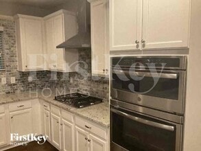 4120 Woodland Park Dr SW in Atlanta, GA - Building Photo - Building Photo