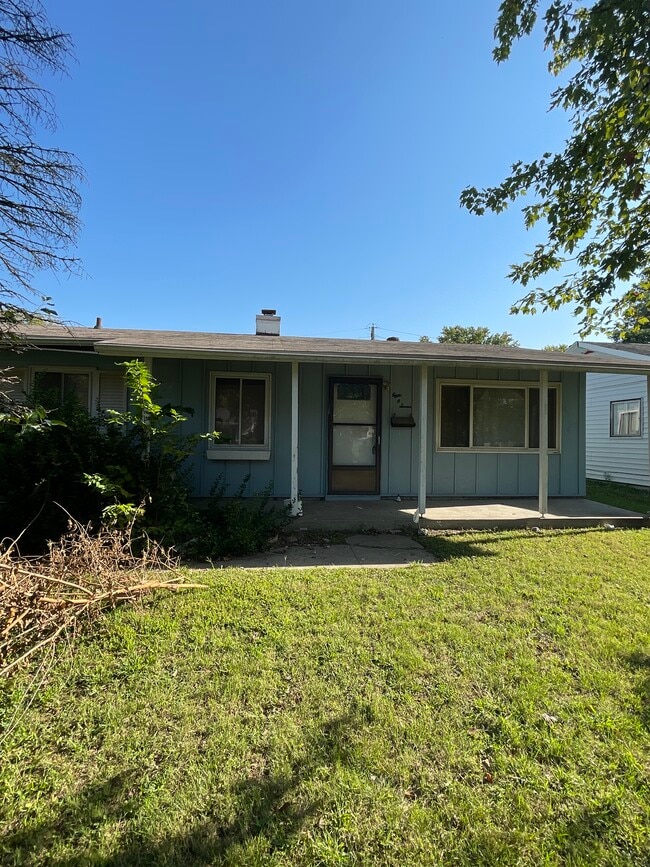 property at 807 St Thomas Ln