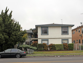 20527 Vanowen St in Winnetka, CA - Building Photo - Other