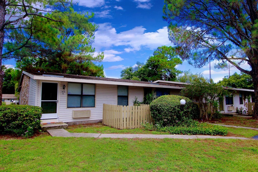 Lakewood Apartments Brandon, FL Apartments For Rent