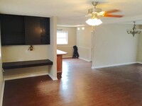 2226 Skyland Dr in Tallahassee, FL - Building Photo - Building Photo