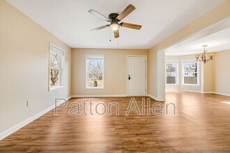 56 Buffalo St in Asheville, NC - Building Photo - Building Photo