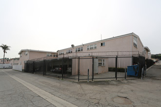 Verandah Apartments in Los Angeles, CA - Foto de edificio - Building Photo