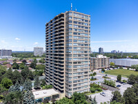 10 Torresdale Ave in Toronto, ON - Building Photo - Building Photo