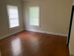 321 5th Ave, Unit A in Eastman, GA - Building Photo - Building Photo
