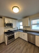 35 George St in Everett, MA - Building Photo - Building Photo