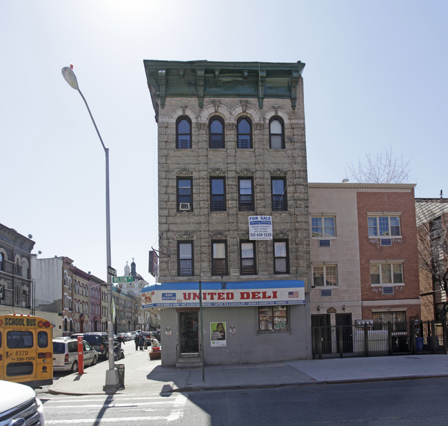 276 Wilson Ave in Brooklyn, NY - Building Photo - Building Photo