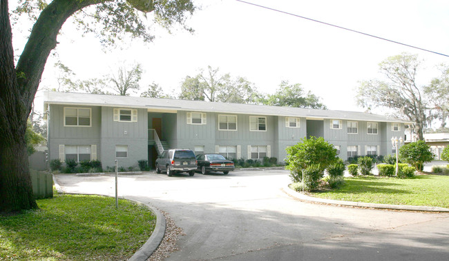 Windermere Place Apartments in Jacksonville, FL - Building Photo - Building Photo