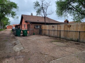 Saint Vrain Property - CO Springs in Pueblo, CO - Foto de edificio - Building Photo