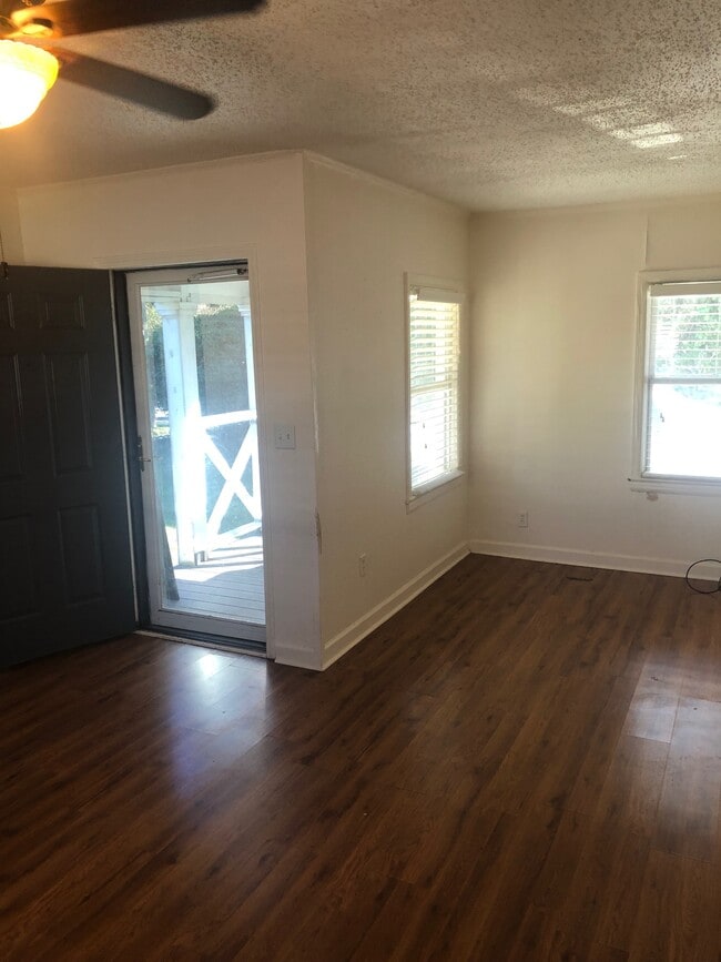 411 S E St in Pensacola, FL - Building Photo - Building Photo