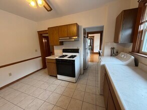 227 Riverside Ave in Medford, MA - Building Photo - Building Photo