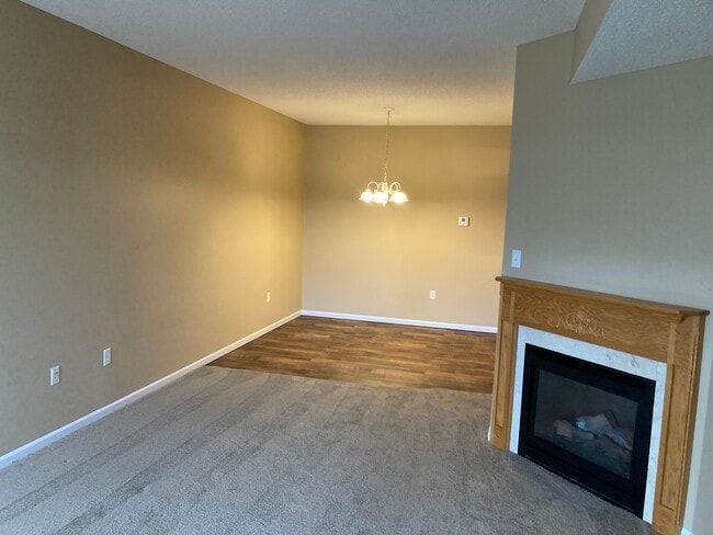 Sundance Villas in Sartell, MN - Foto de edificio - Building Photo