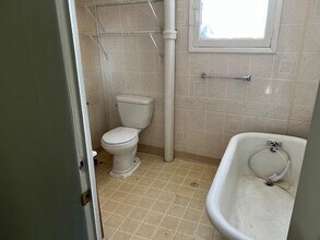 306 Longfellow St in Vandergrift, PA - Building Photo - Building Photo