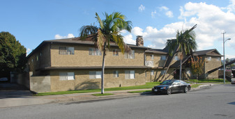 678 S 1st Ave in Covina, CA - Building Photo