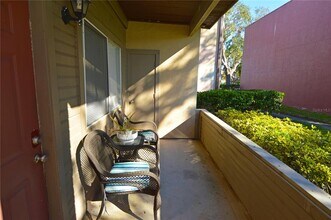 10265 Gandy Blvd N in St. Petersburg, FL - Building Photo - Building Photo