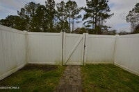 8000 Banister Loop photo'