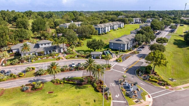 Elevate 155 in Mount Dora, FL - Foto de edificio - Building Photo