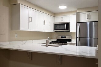 65 Brookline St in Cambridge, MA - Building Photo - Building Photo