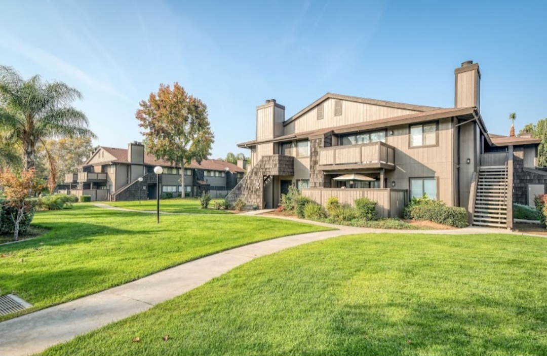 1190 S Winery Ave in Fresno, CA - Building Photo