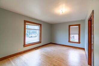 908 Water St in Eau Claire, WI - Building Photo - Building Photo
