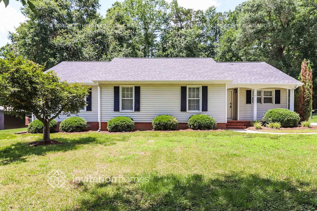 229 Hughey Dr in Gastonia, NC - Building Photo