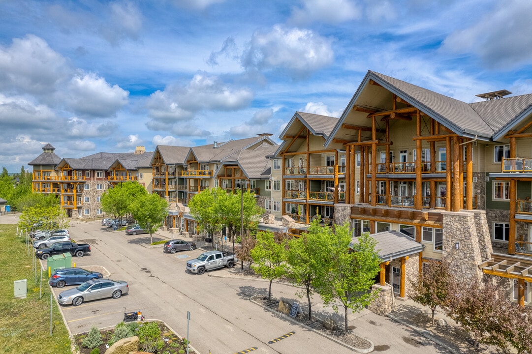 Sanderson Ridge on Fish Creek Park in Calgary, AB - Building Photo