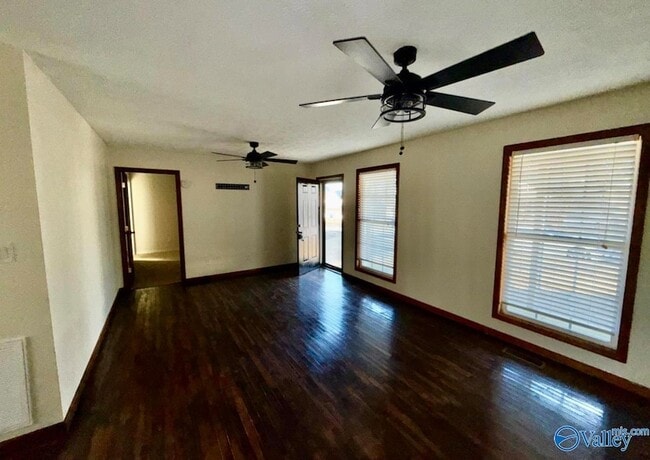 412 Pearl St SW in Hartselle, AL - Building Photo - Building Photo